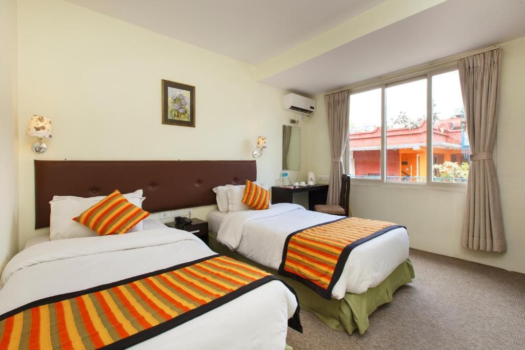 Property Image 4